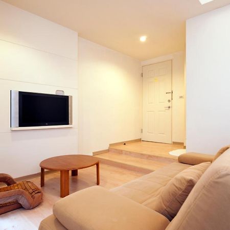 Zhongshan 19 Taipei Exterior photo